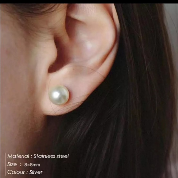 Pearl studs earrings (All Sizes) - Picture 4 of 8